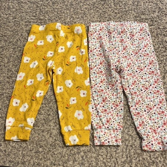 Carter’s toddler floral print leggings bundle | size 18m - Picture 2 of 3